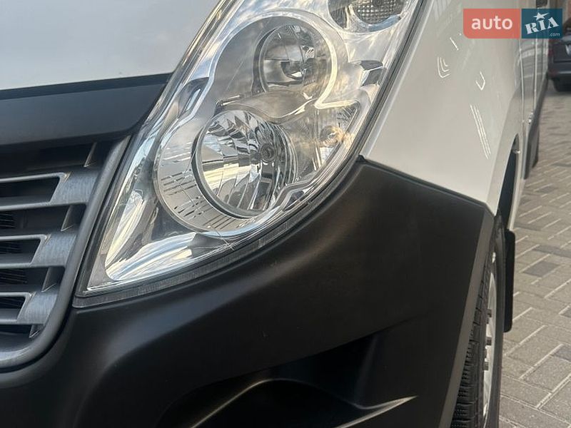 Грузовой фургон Renault Master 2017 в Ровно