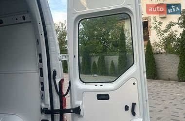 Грузовой фургон Renault Master 2017 в Ровно