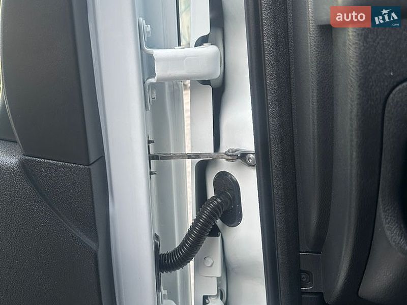 Грузовой фургон Renault Master 2017 в Ровно