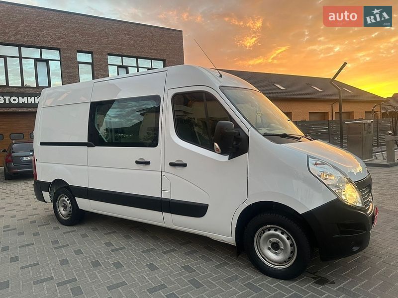Грузовой фургон Renault Master 2017 в Ровно