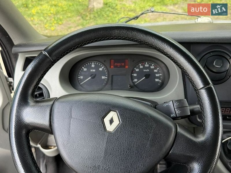Эвакуатор Renault Master 2007 в Львове фото 15 Эвакуатор Renault Master 2007 в Львове