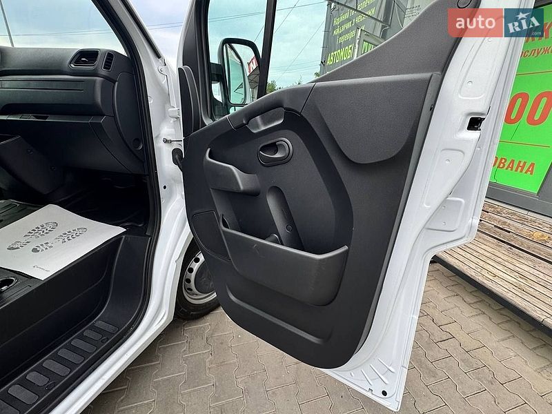 Вантажний фургон Renault Master 2021 в Вінниці