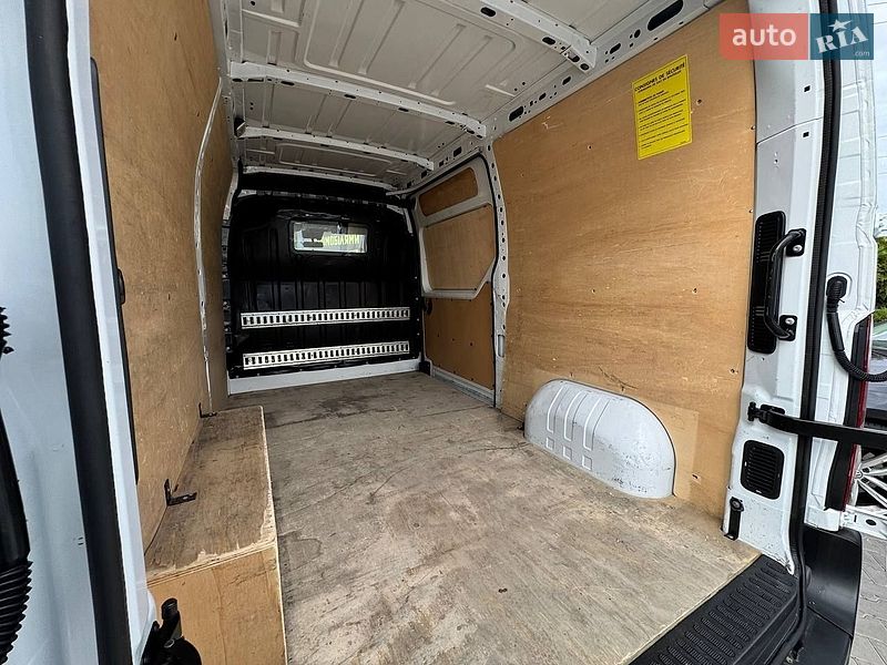 Вантажний фургон Renault Master 2021 в Вінниці