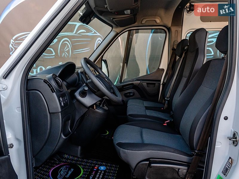 Грузопассажирский фургон Renault Master 2019 в Луцке
