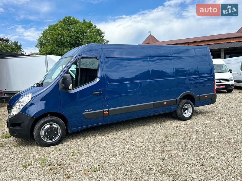 Грузовой фургон Renault Master 2016 в Хусте