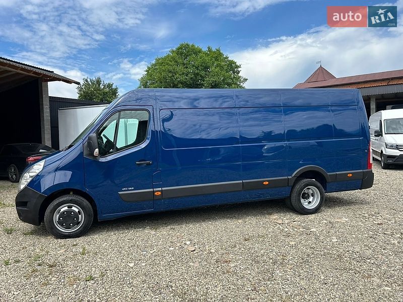 Грузовой фургон Renault Master 2016 в Хусте