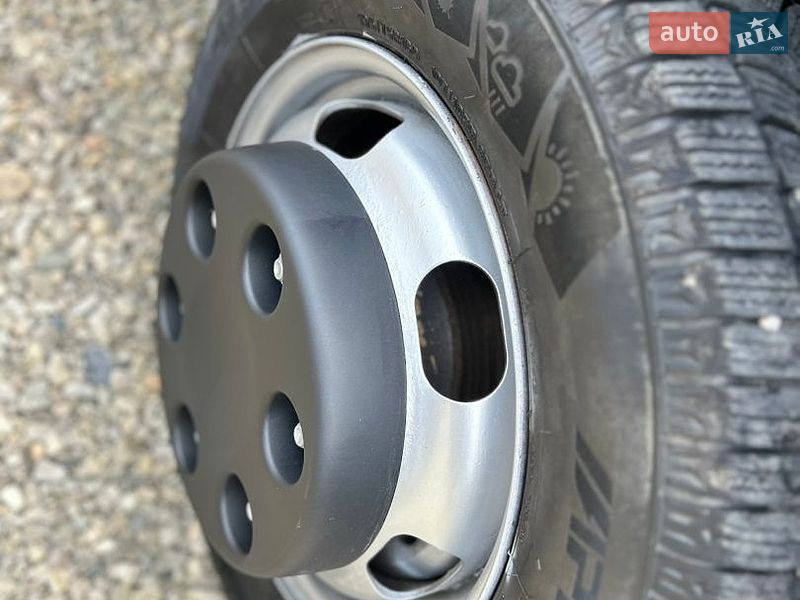 Грузовой фургон Renault Master 2016 в Хусте