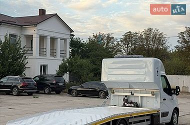Евакуатор Renault Master 2017 в Рівному