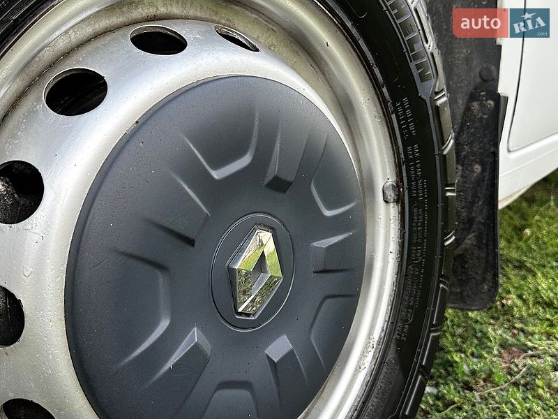 Вантажний фургон Renault Master 2016 в Могилів-Подільському