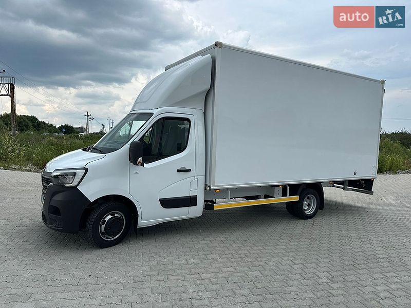 Грузовой фургон Renault Master 2022 в Львове