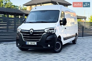 Вантажний фургон Renault Master 2022 в Рівному