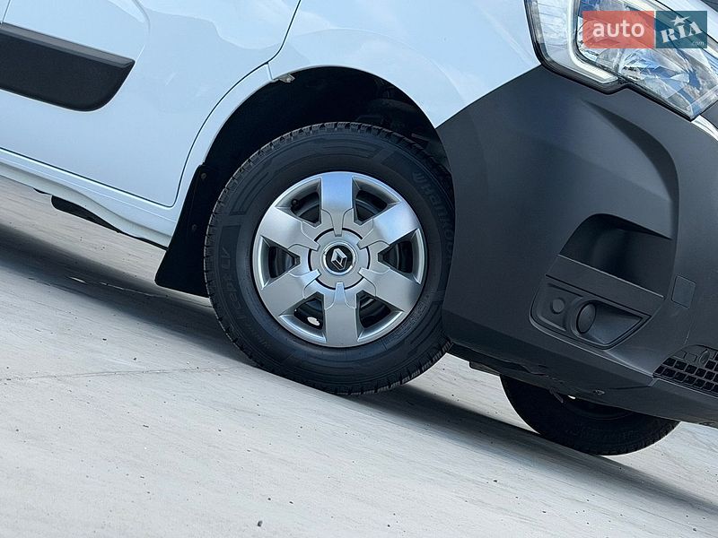 Інші вантажівки Renault Master 2022 в Дубні