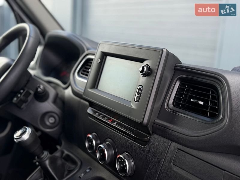 Інші вантажівки Renault Master 2022 в Дубні