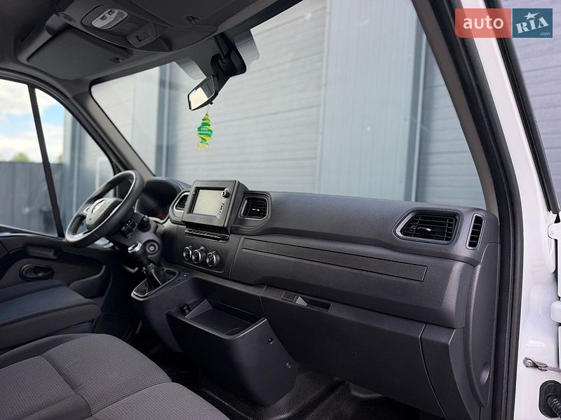 Інші вантажівки Renault Master 2022 в Дубні