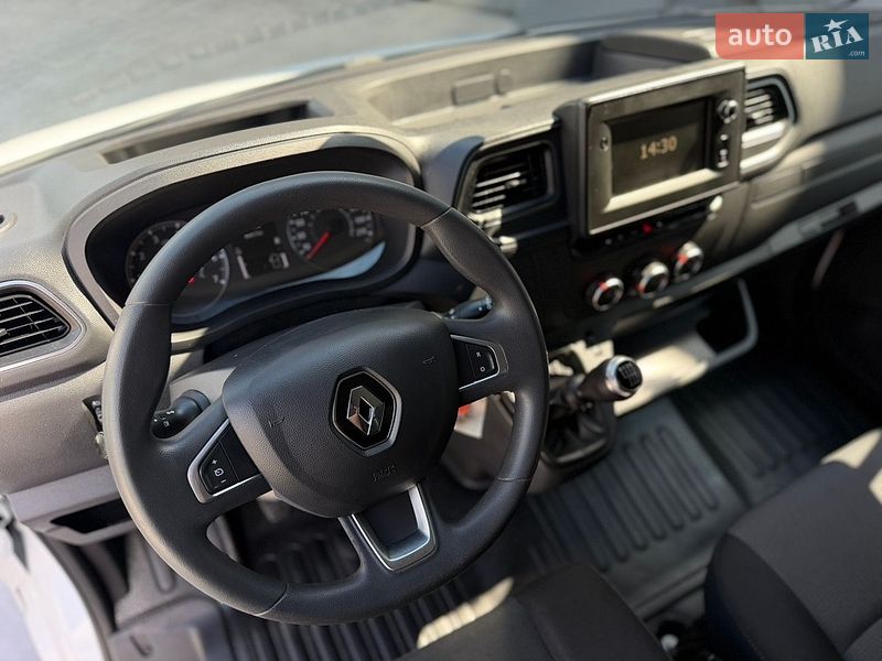 Інші вантажівки Renault Master 2022 в Дубні