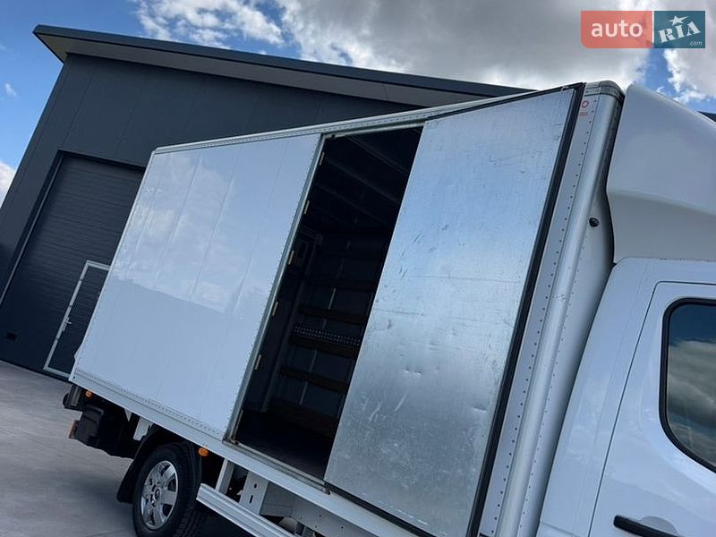 Інші вантажівки Renault Master 2022 в Дубні