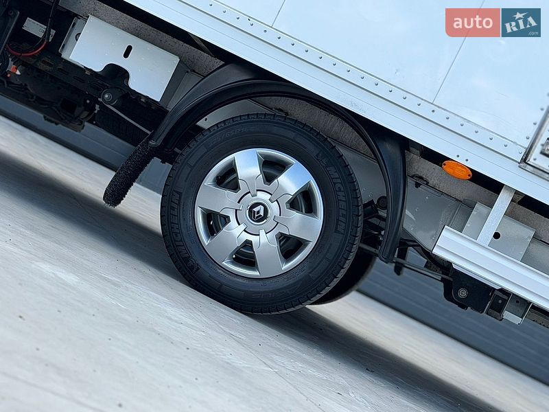 Інші вантажівки Renault Master 2022 в Дубні