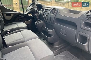 Вантажний фургон Renault Master 2017 в Луцьку
