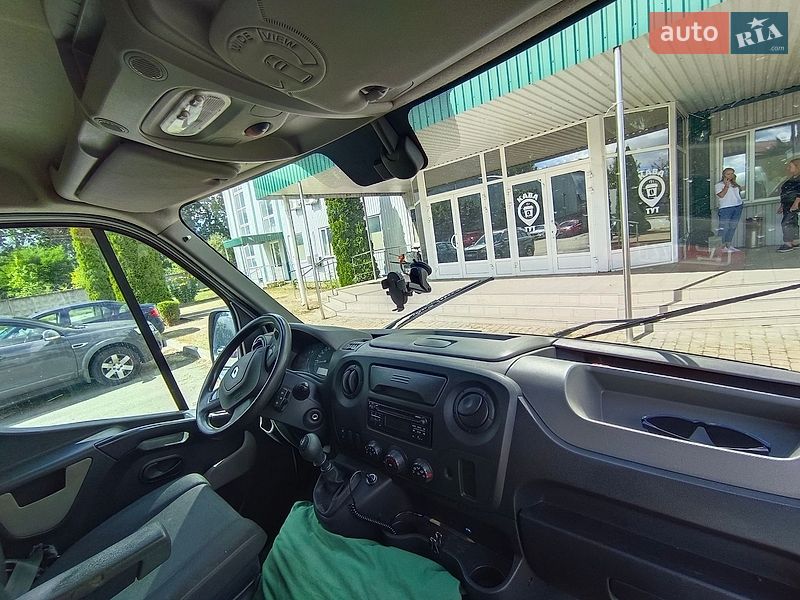 Вантажний фургон Renault Master 2015 в Броварах