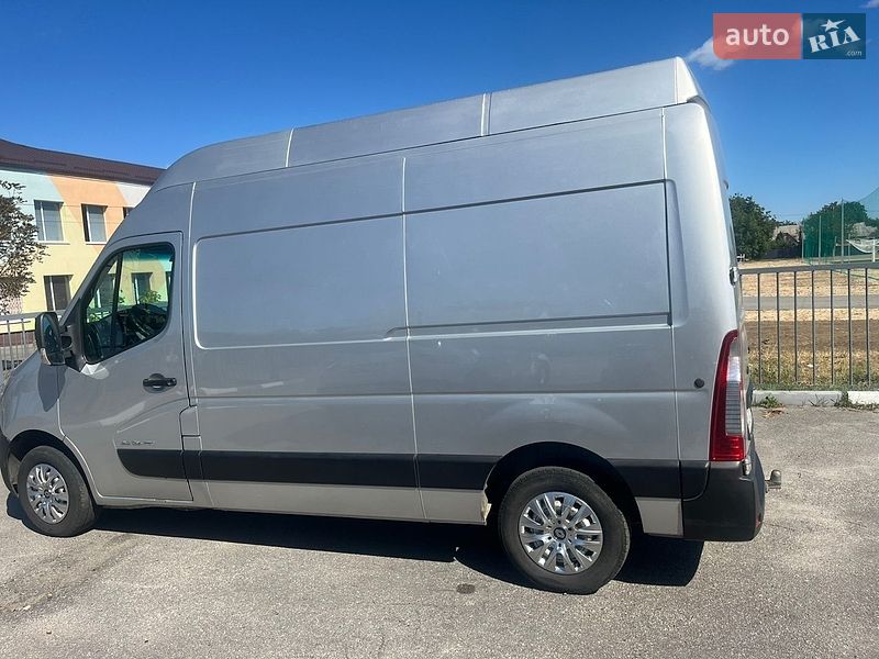 Вантажний фургон Renault Master 2015 в Харкові
