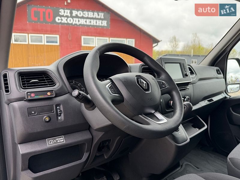 Вантажопасажирський фургон Renault Master 2021 в Дубні
