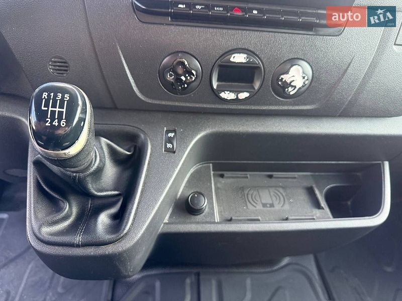 Мікроавтобус вантажний (до 3,5т) Renault Master 2019 в Ківерцях