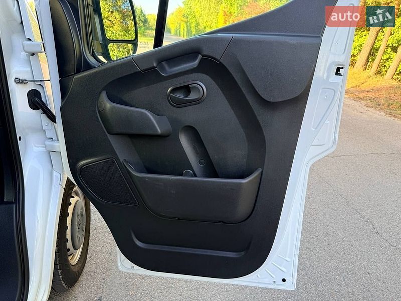 Тентованый Renault Master 2021 в Киеве