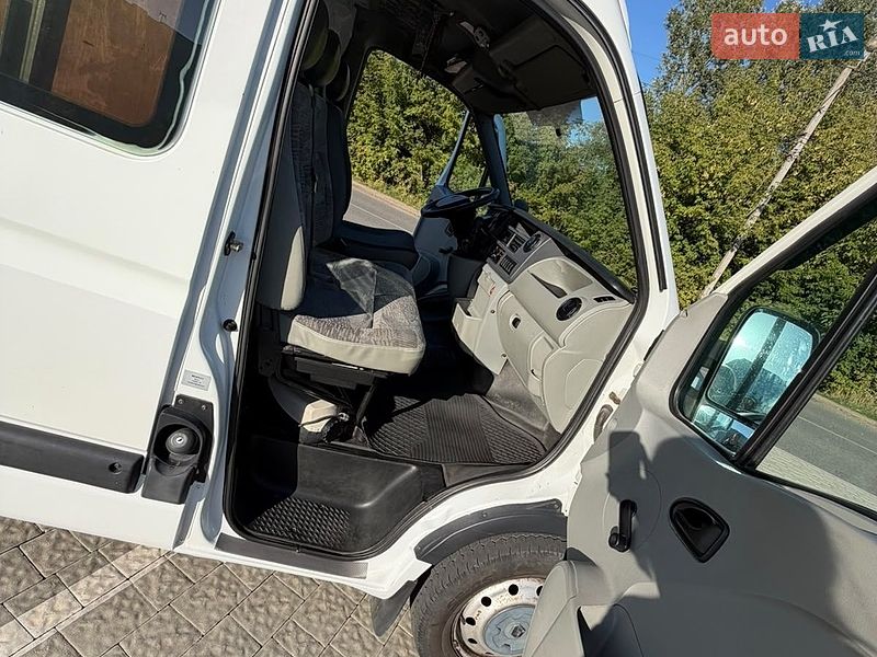 Інші вантажівки Renault Master 2008 в Мостиській