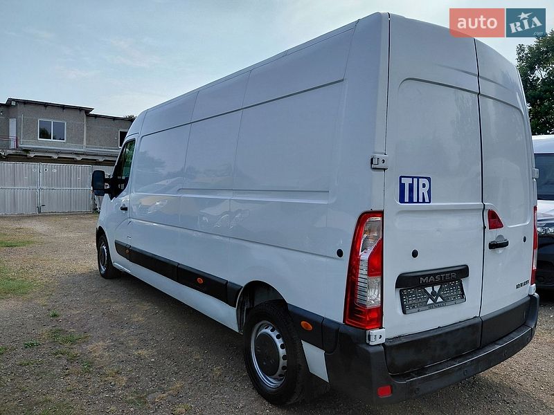Вантажний фургон Renault Master 2018 в Івано-Франківську