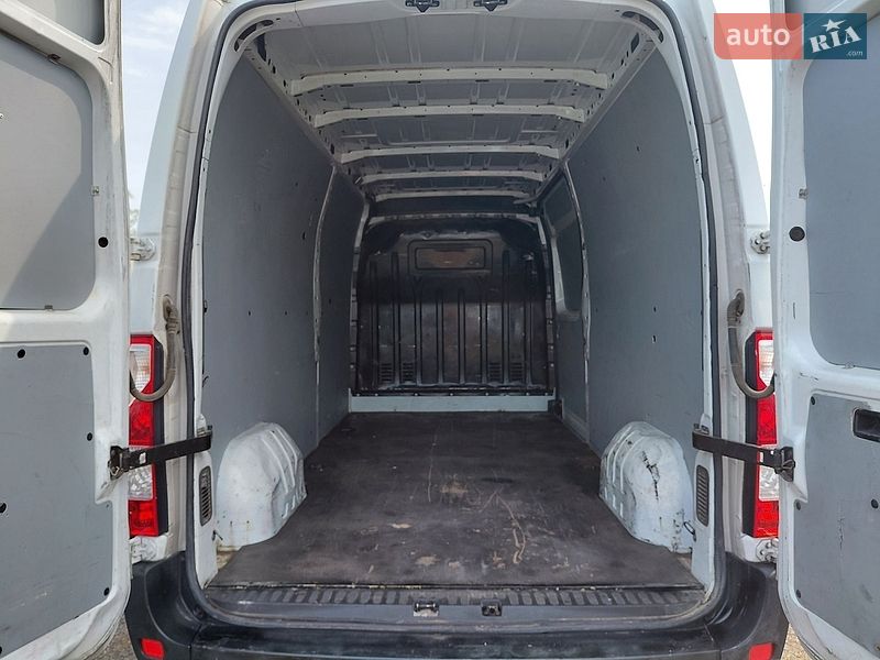 Вантажний фургон Renault Master 2018 в Івано-Франківську