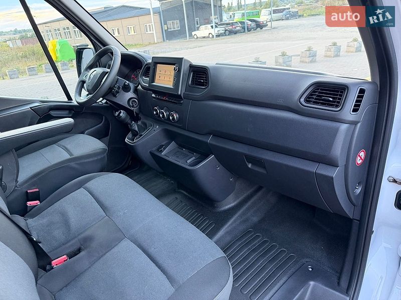 Грузовой фургон Renault Master 2021 в Ирпене