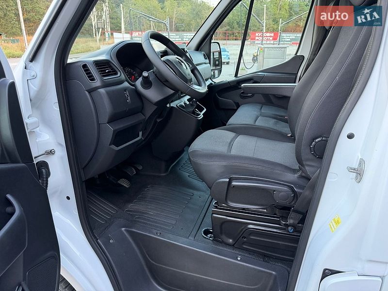 Грузовой фургон Renault Master 2021 в Ирпене