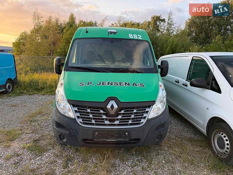 Вантажний фургон Renault Master 2018 в Львові