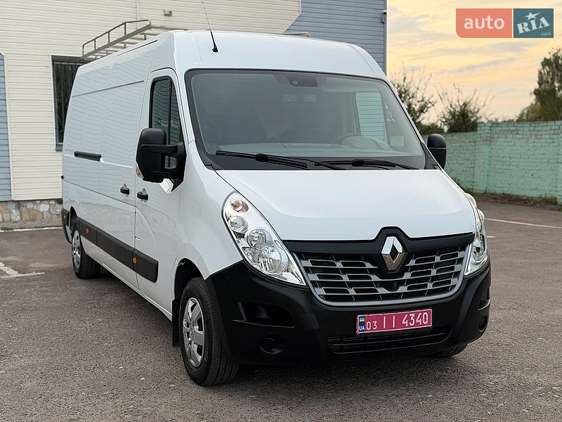 Вантажний фургон Renault Master 2017 в Дубні