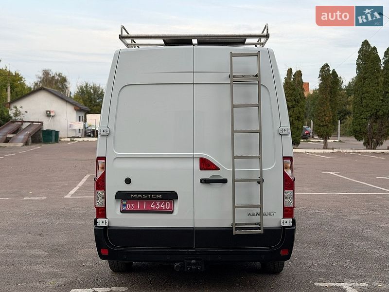 Вантажний фургон Renault Master 2017 в Дубні