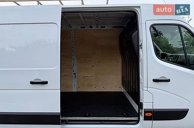 Вантажний фургон Renault Master 2017 в Дубні