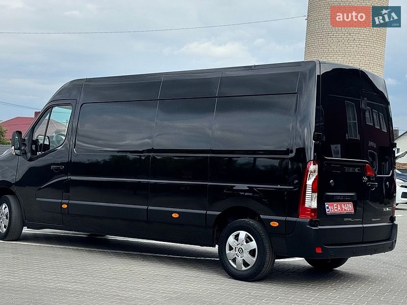 Вантажний фургон Renault Master 2023 в Дубні