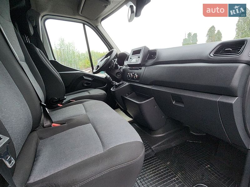 Грузовой фургон Renault Master 2022 в Дубно