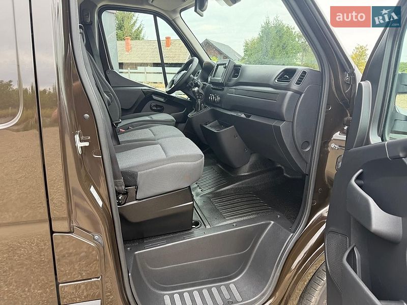 Грузовой фургон Renault Master 2021 в Дубно