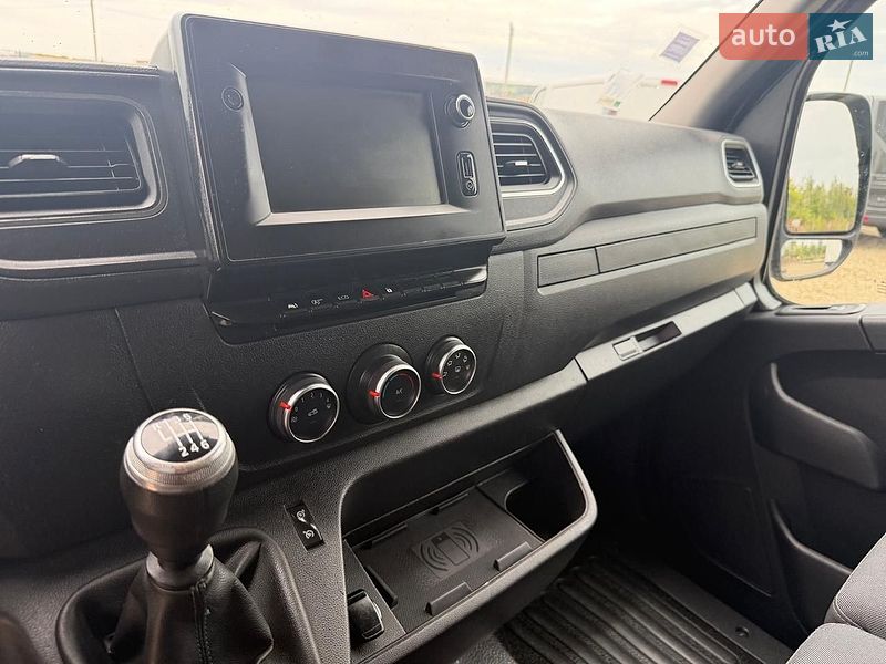 Грузовой фургон Renault Master 2021 в Дубно