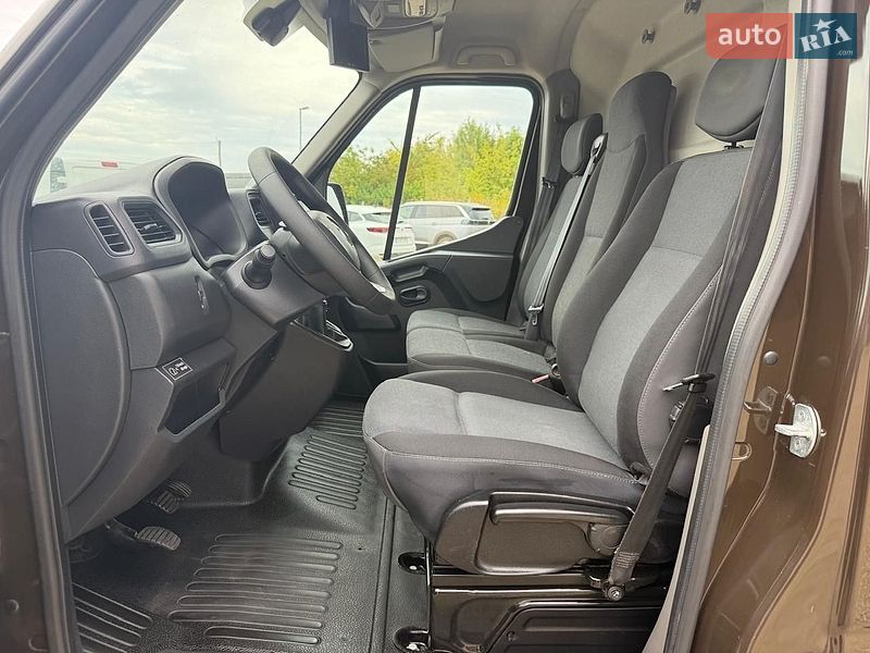 Грузовой фургон Renault Master 2021 в Дубно