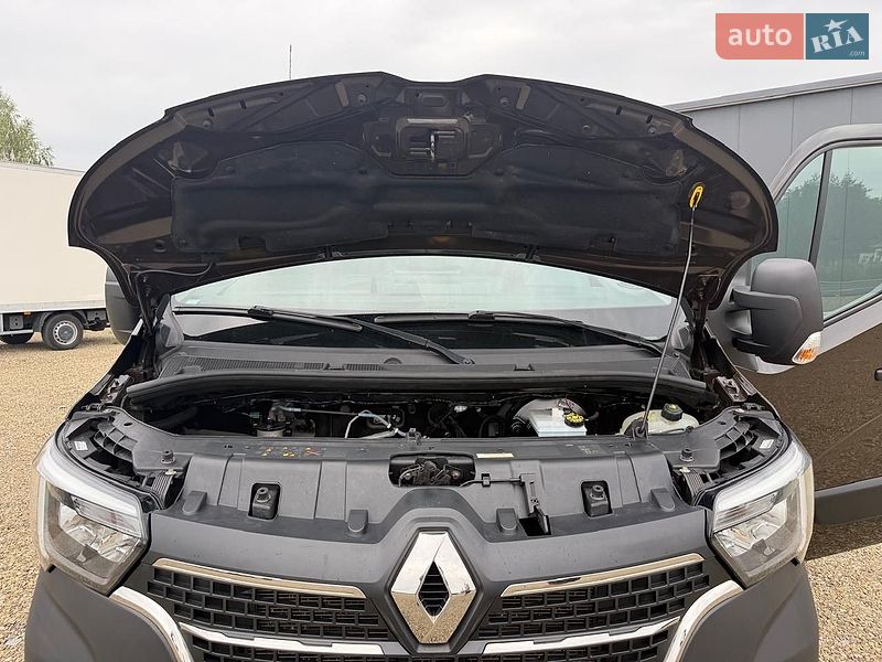 Грузовой фургон Renault Master 2021 в Дубно