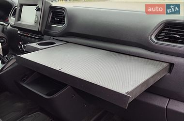 Вантажний фургон Renault Master 2022 в Івано-Франківську