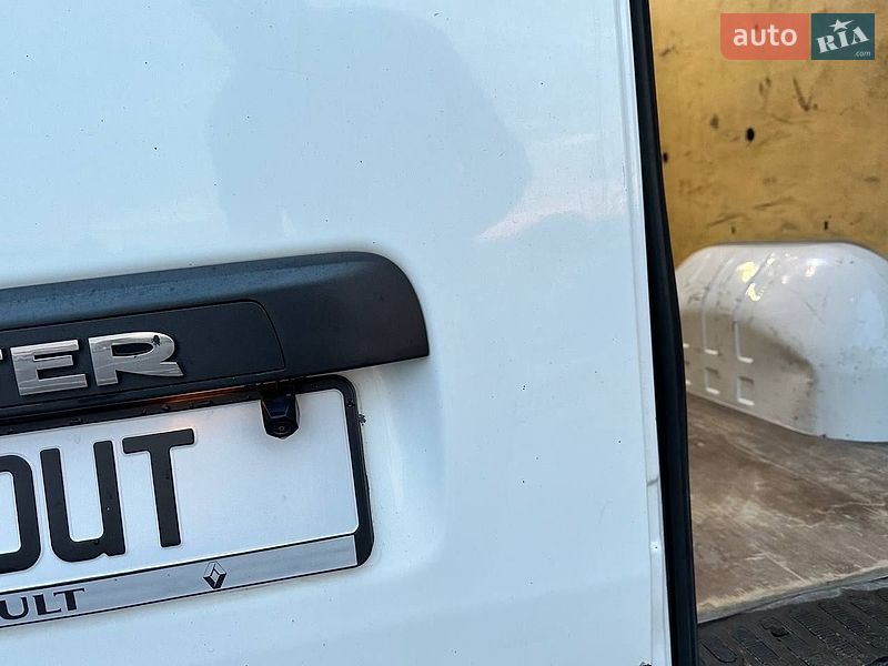 Грузовой фургон Renault Master 2016 в Львове фото 13 Грузовой фургон Renault Master 2016 в Львове