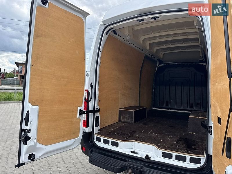 Грузовой фургон Renault Master 2018 в Луцке