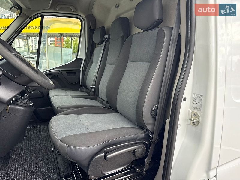 Грузовой фургон Renault Master 2018 в Луцке