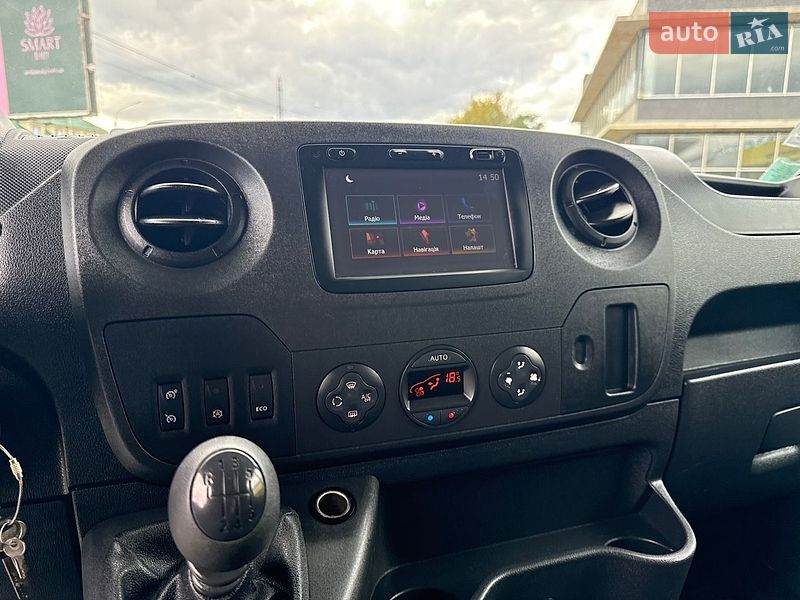 Грузовой фургон Renault Master 2018 в Луцке