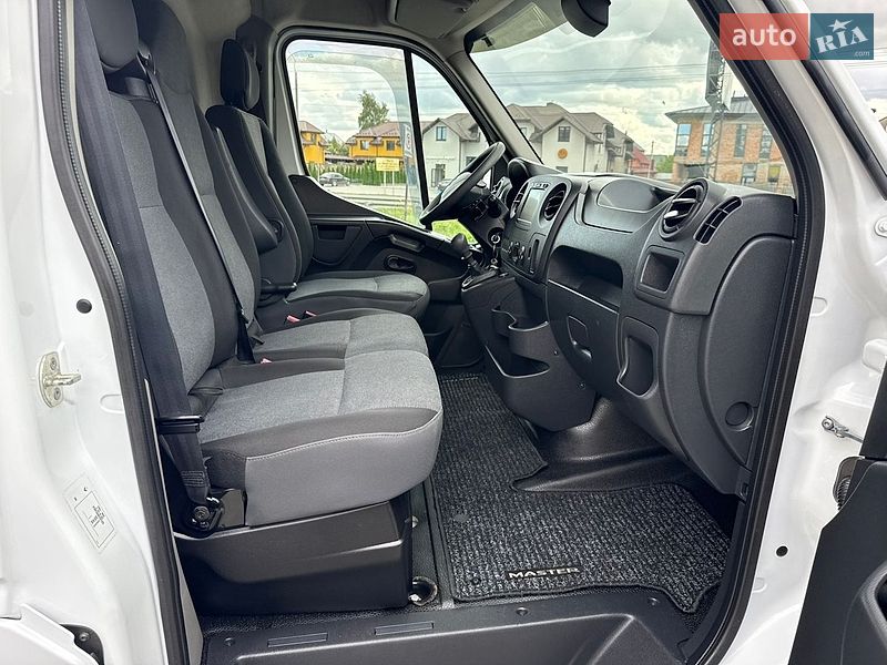 Грузовой фургон Renault Master 2018 в Луцке