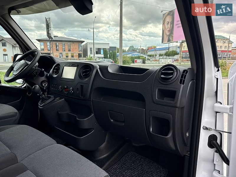 Грузовой фургон Renault Master 2018 в Луцке