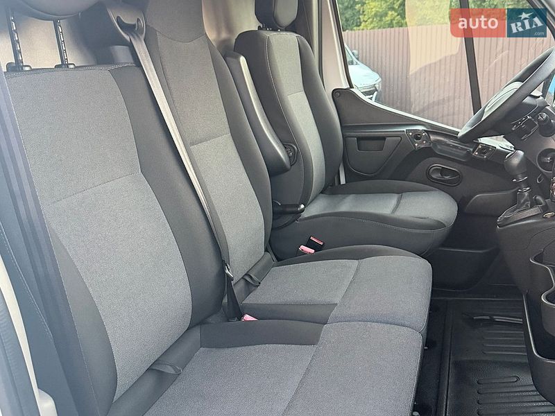 Вантажний фургон Renault Master 2019 в Дубні